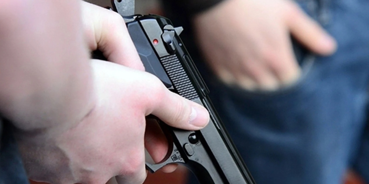 Adliye emanet deposundan silahlar çalındı