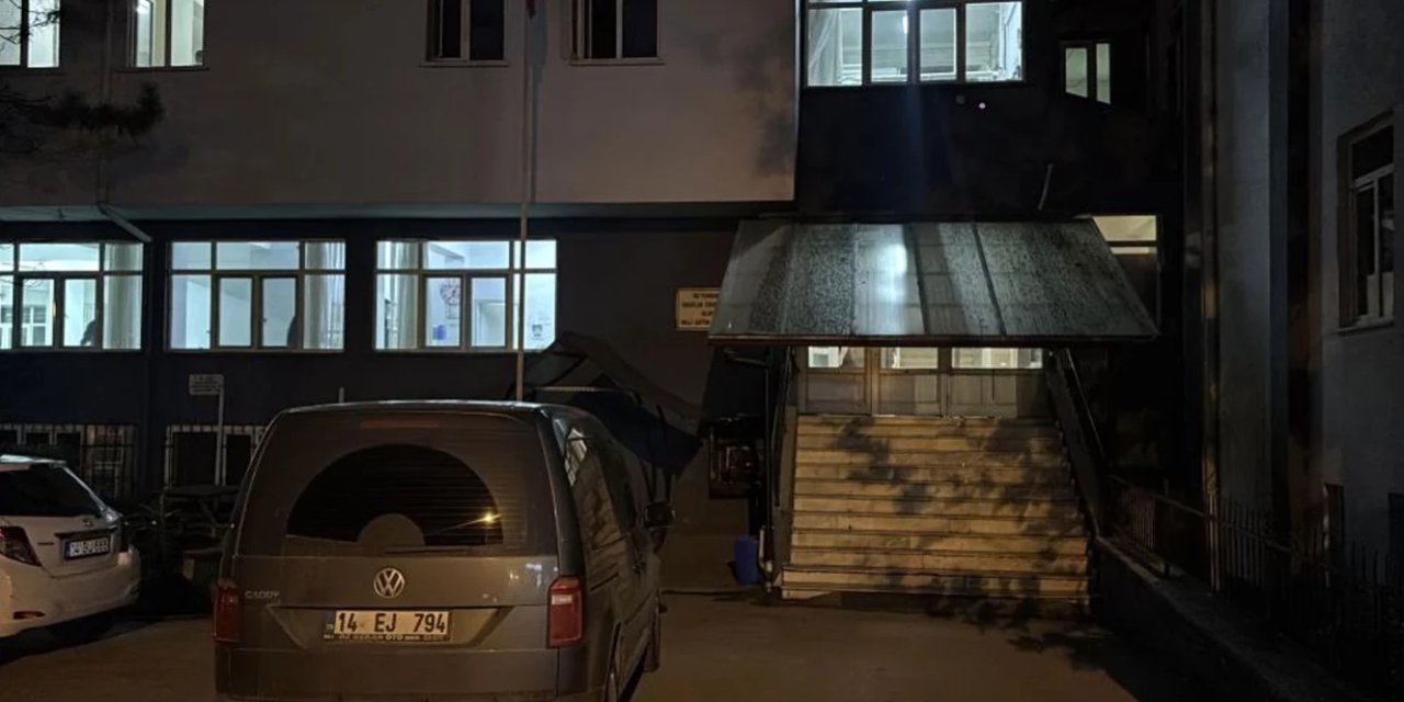 16 yaşındaki öğrenci tartıştığı çocuk tarafından bıçaklandı