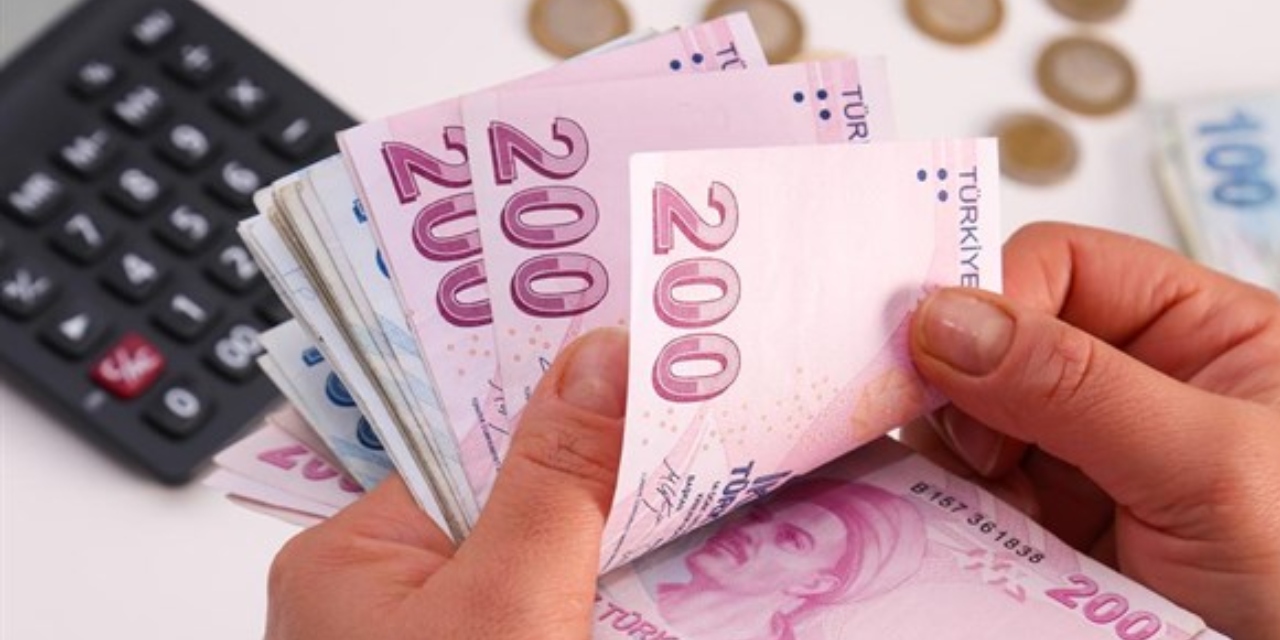 Yaşlı ve engelli aylıkları hesaplara yatırılmaya başlandı