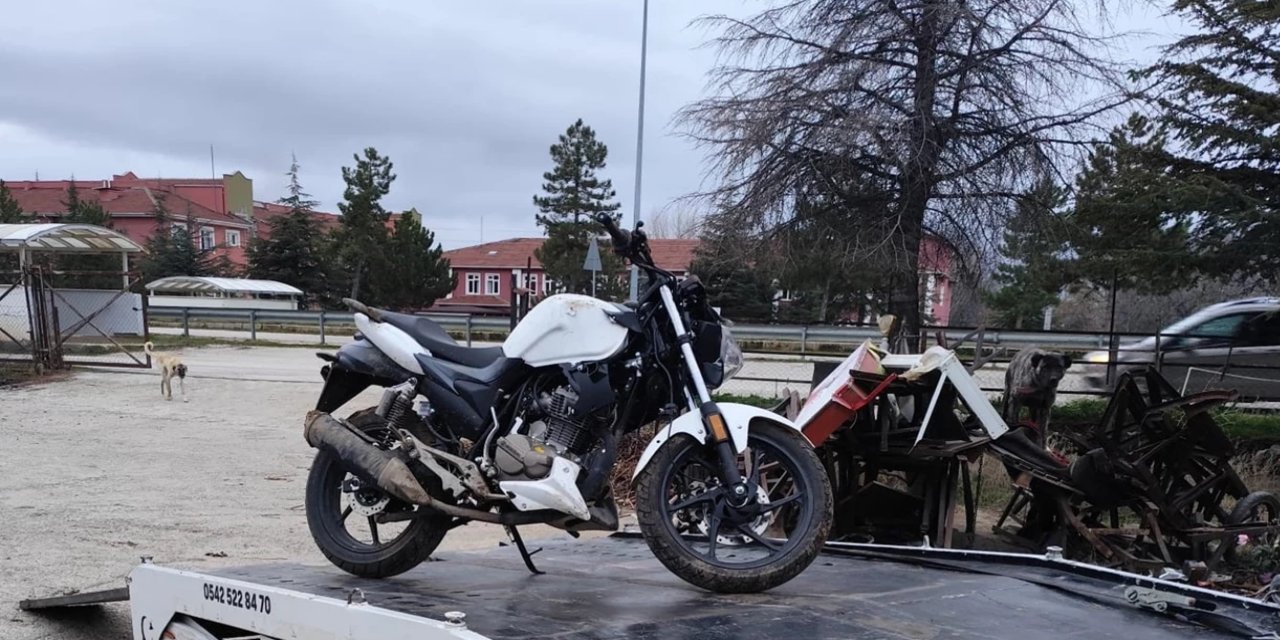 Isparta'da motosiklet yolculuğu acı sonla bitti