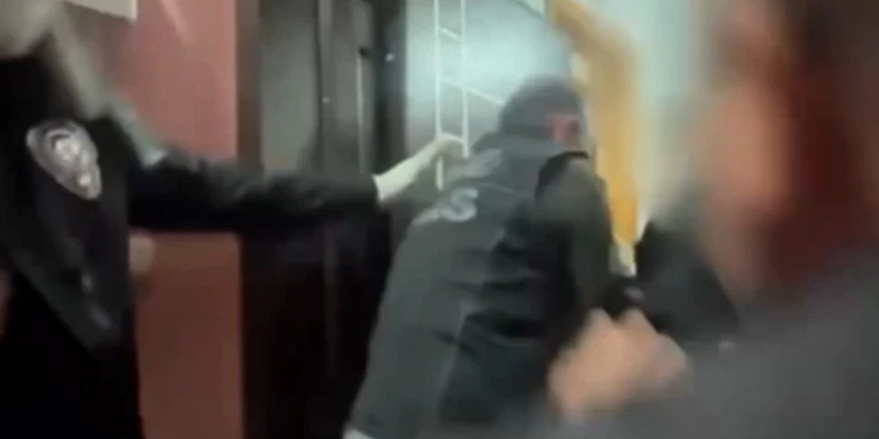 İzmir ve İstanbul'da uyuşturucu operasyonu: 8 şüpheli tutuklandı