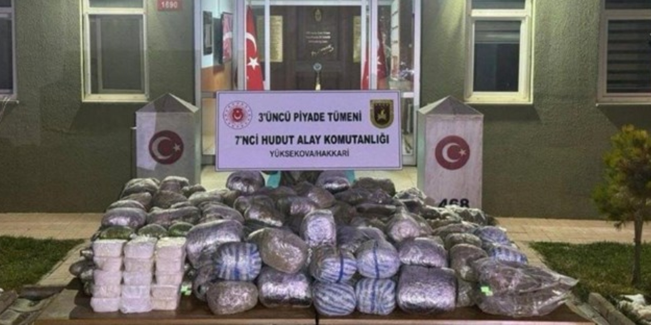 Hakkari sınırında 259 kilo uyuşturucu ele geçirildi