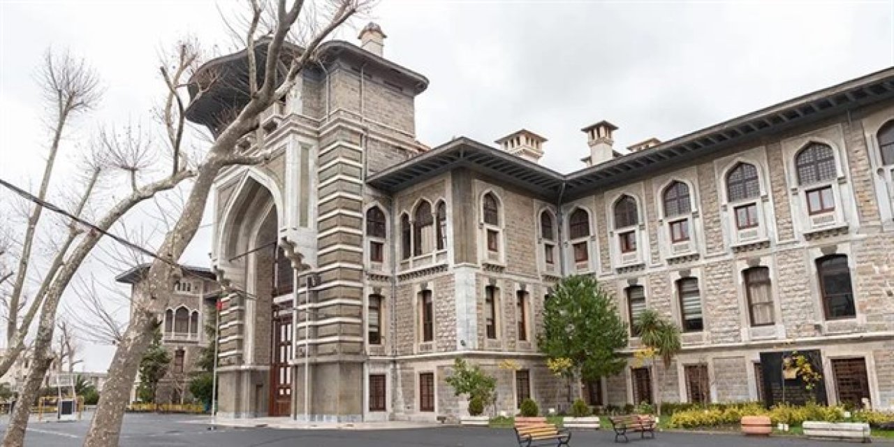 İstanbul Erkek Lisesi'nde bir kişi daha görevden alındı