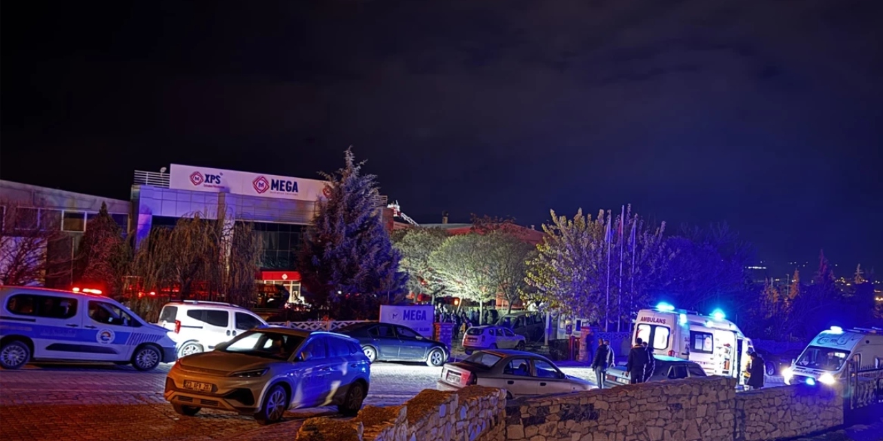 Elazığ'da fabrika yangını: 16 işçi dumandan etkilendi
