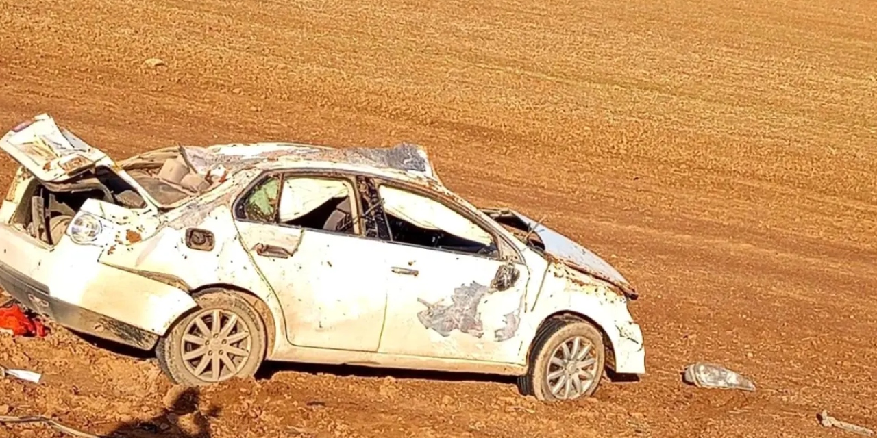 Kontrolden çıkan otomobil tarlaya uçtu: 1 kişi yaralandı