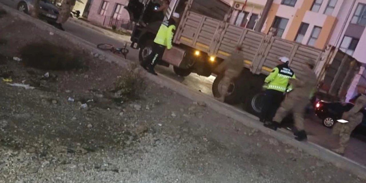 Hatay'da kamyonun çarptığı 6 yaşındaki çocuk hayatını kaybetti