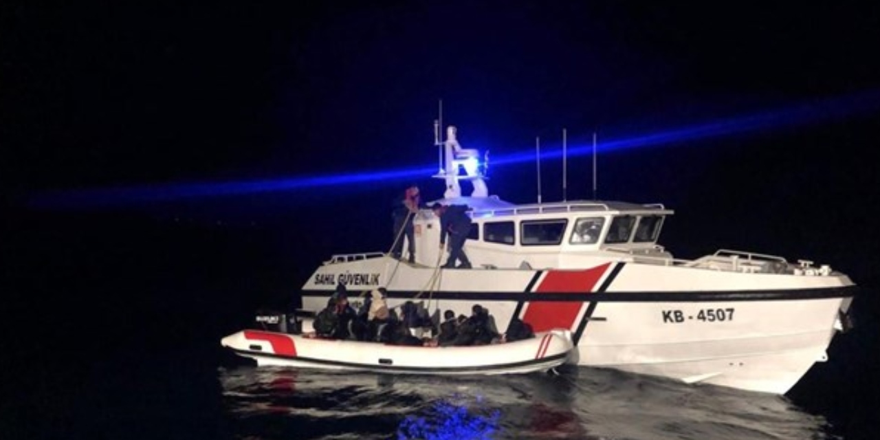 İzmir'de 99 düzensiz göçmen yakalandı