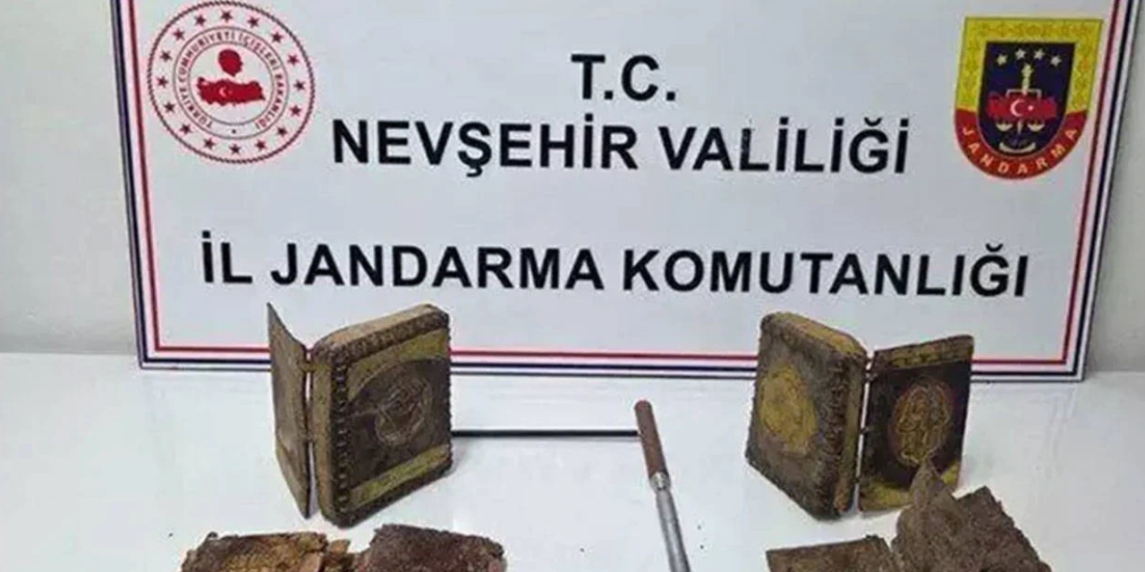 Nevşehir’de tarihi eser niteliği taşıdığı değerlendirilen 2 adet Tevrat ele geçirildi