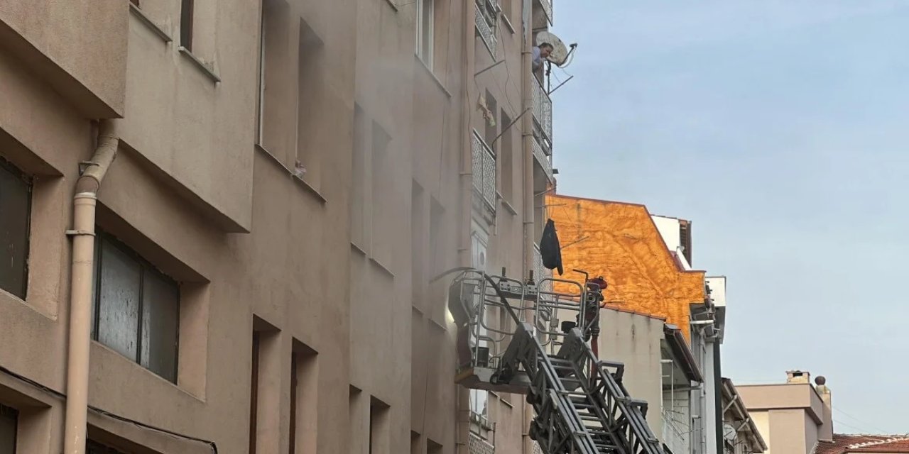 Kütahya'da çakmakla oynayan çocuk evi küle çevirdi