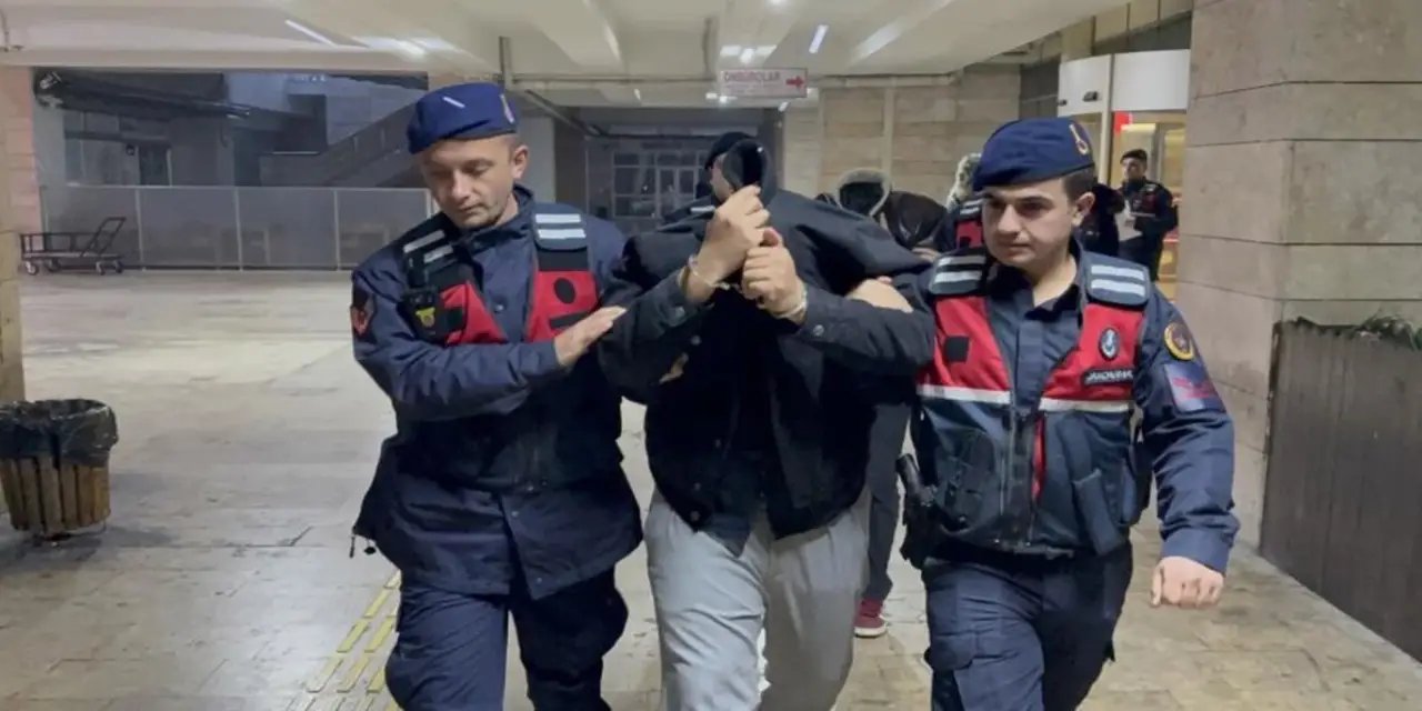 Samsun'da masaj salonuna fuhuş operasyonu: 3 kişi tutuklandı