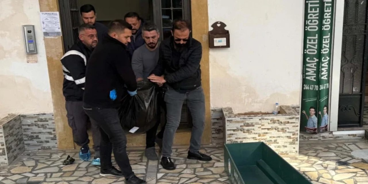 Antalya'da bir kadın kanlar içinde ölü bulundu