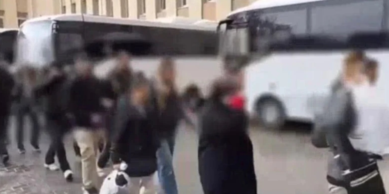 Diyarbakır merkezli 11 ilde 'Sanal Kıskaç Operasyonu': 10 kişi tutuklandı