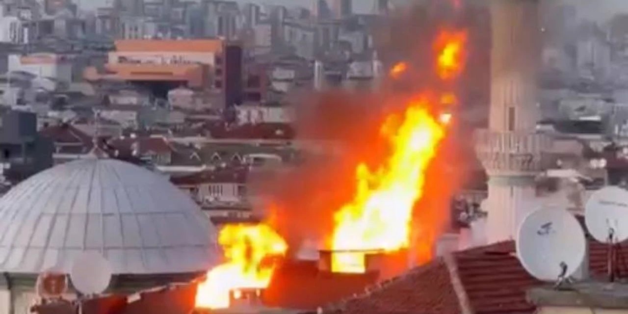 Bahçelievler'de 5 katlı apartmanda yangın