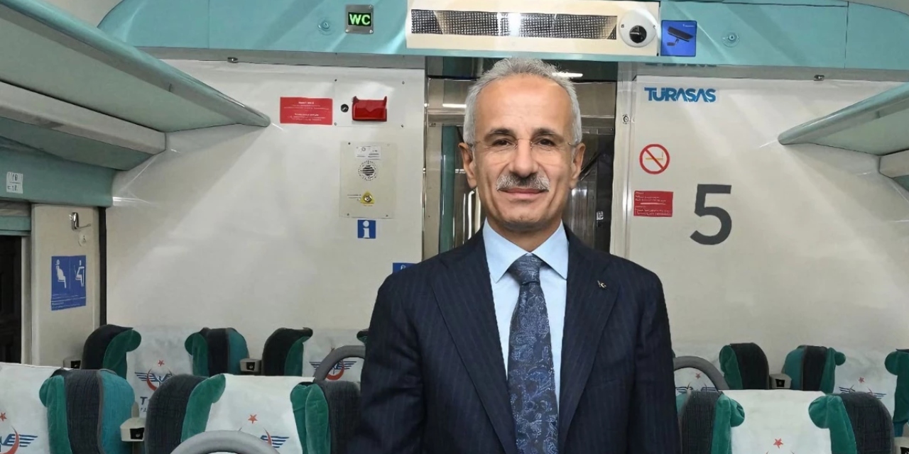 Bakan Uraloğlu’ndan gazetecilere ulaşım müjdesi: Marmaray ve metro hatları ücretsiz olacak