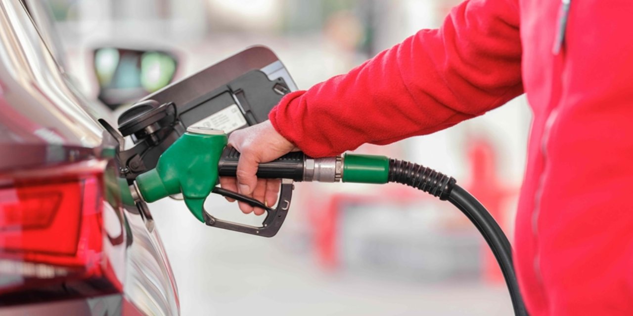 Benzin fiyatlarına zam geliyor