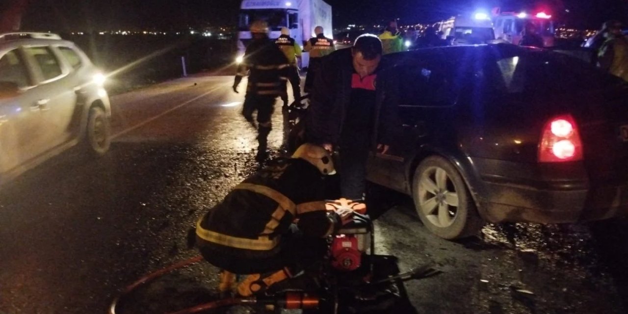 Hatay'da feci kaza: Ölü ve yaralılar var