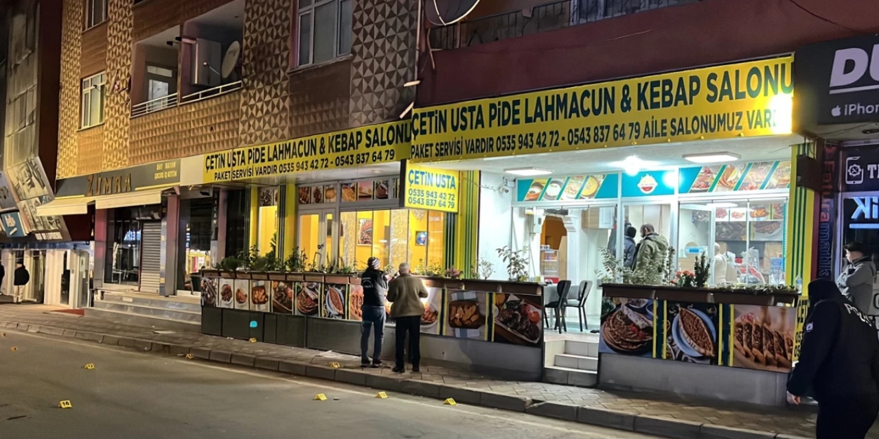 Kocaeli'de kebapçıya silahlı saldırı: İki kişi yaralandı