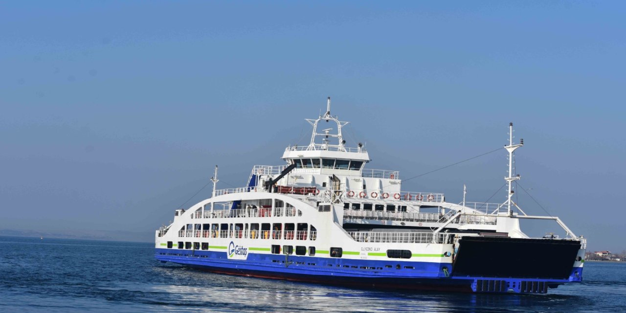 Güney Marmara'da feribot seferleri iptal edildi
