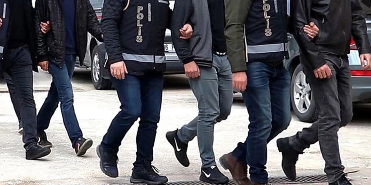 Bayrampaşa Belediyesine yolsuzluk soruşturması: 11 kişi gözaltına alındı