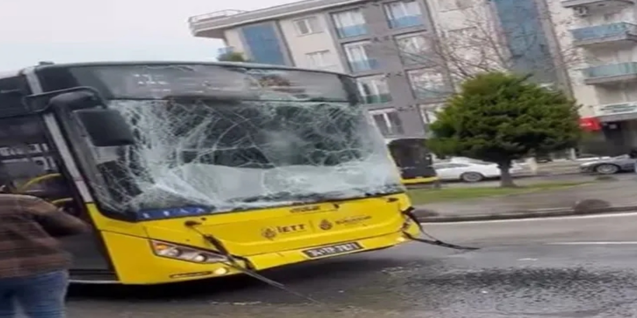Sancaktepe'de 2 İETT otobüsü çarpıştı: Yaralılar var