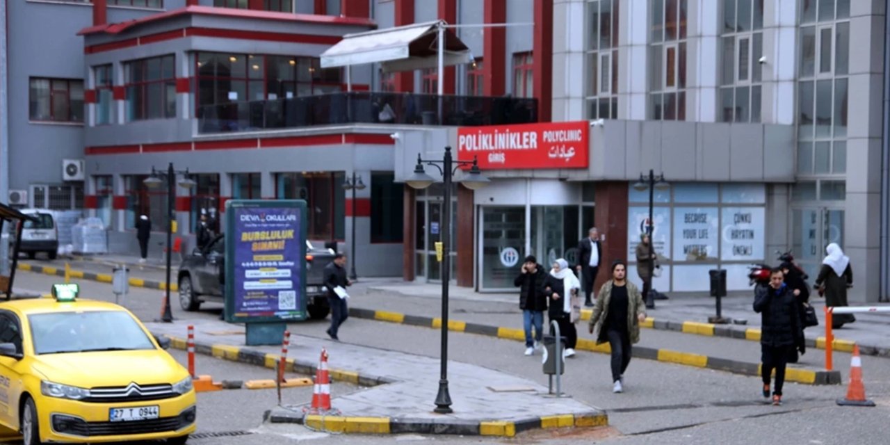 Gaziantep'te vahşet: Eşini kaldırım taşıyla dövdü