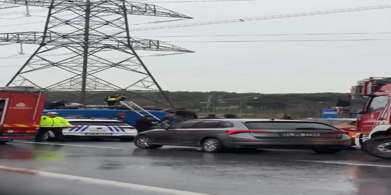 İstanbul'da cezaevi nakil aracı devrildi: Çok sayıda yaralı var