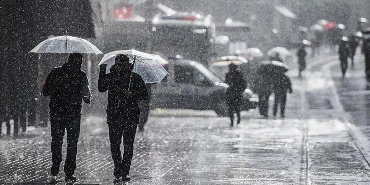 İstanbul Valiliği'nden kuvvetli sağanak yağış ve rüzgar uyarısı