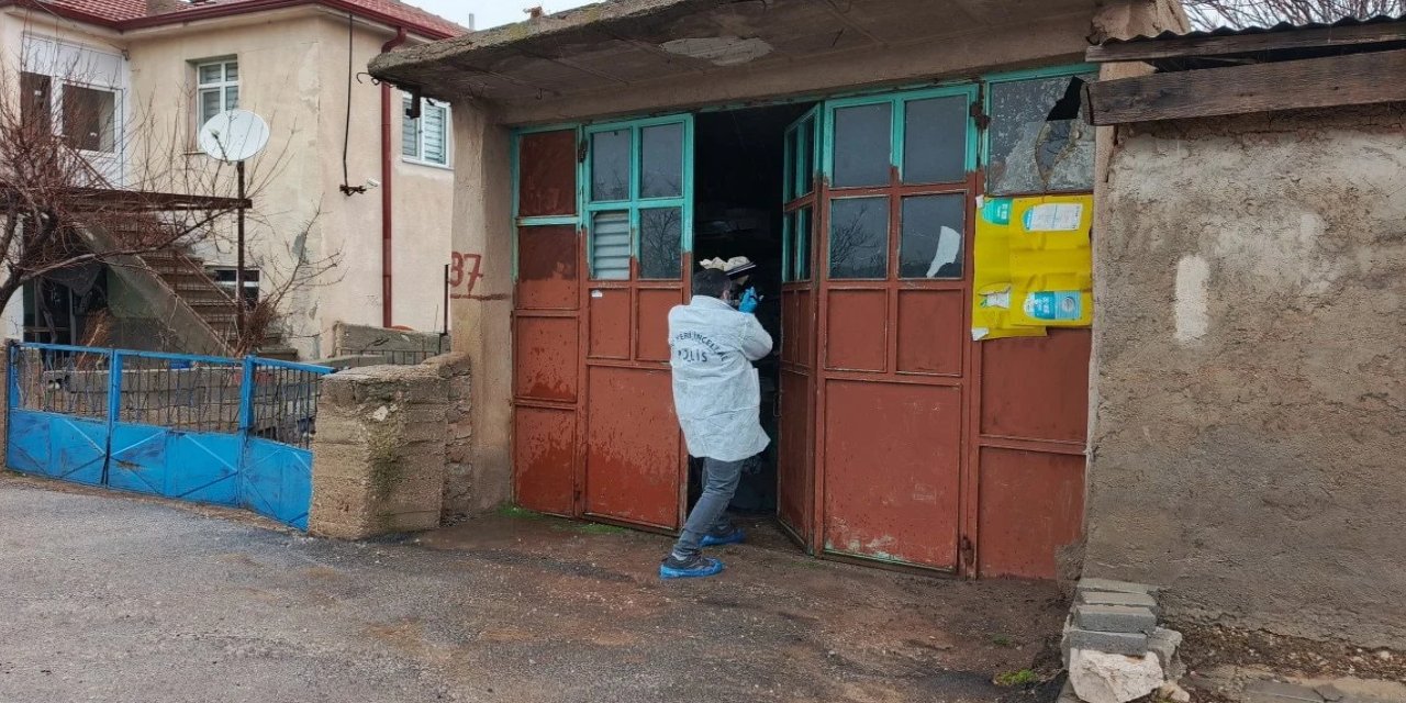 Karaman'da tüfekle yanlışlıkla kendini vuran veteriner, hayatını kaybetti