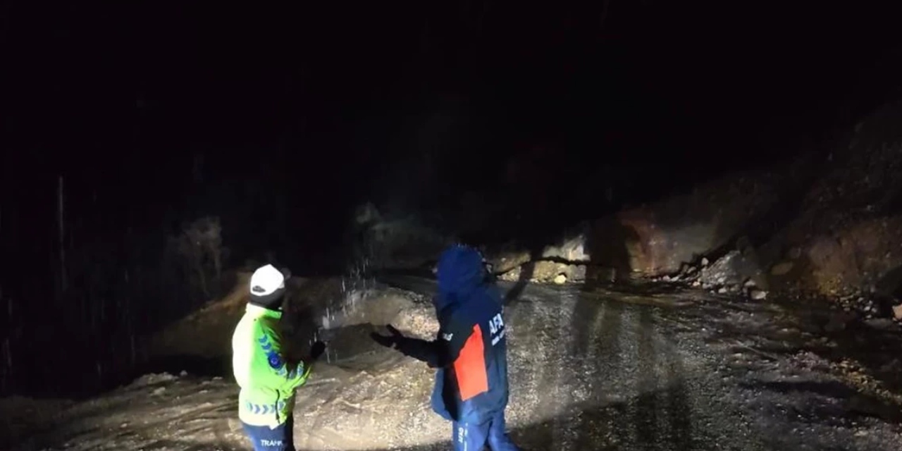 Adıyaman'da heyelan paniği: Evler tahliye edildi