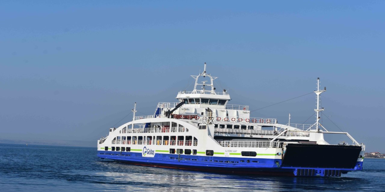 Bozcaada ve Gökçeada feribot seferleri iptal edildi