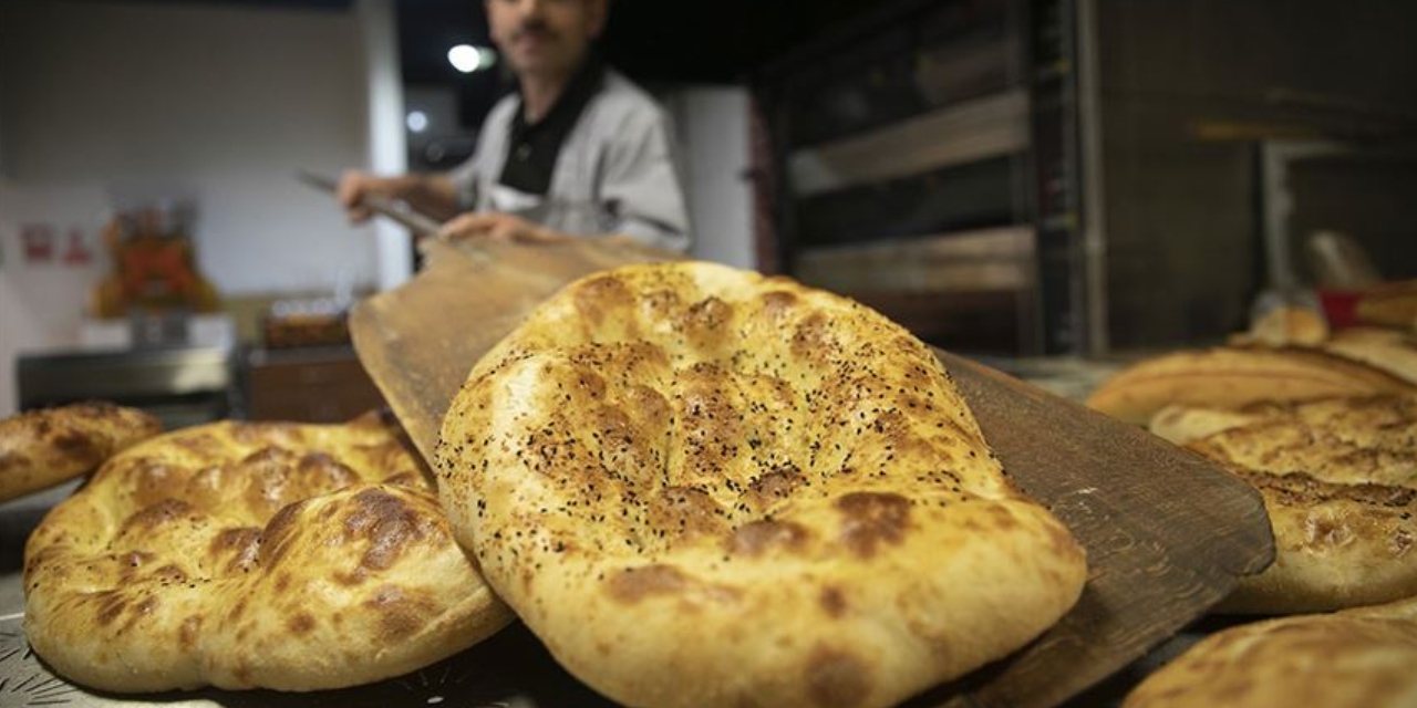 İzmir'de ramazan pidesi fiyatı belli oldu