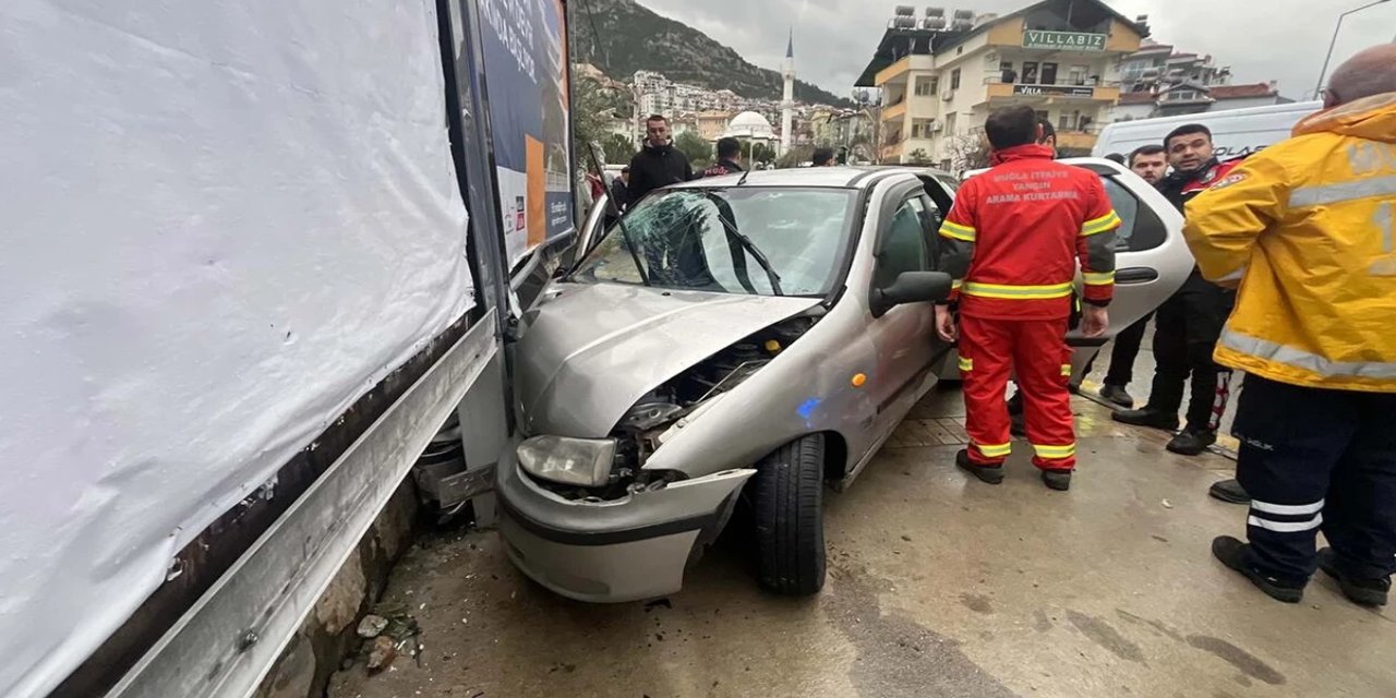 Fethiye'de feci kaza: Ölü ve yaralılar var