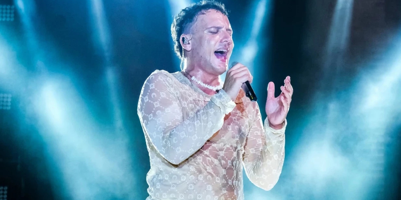 Yakalama kararı çıkarılan şarkıcı Edis'ten ilk açıklama