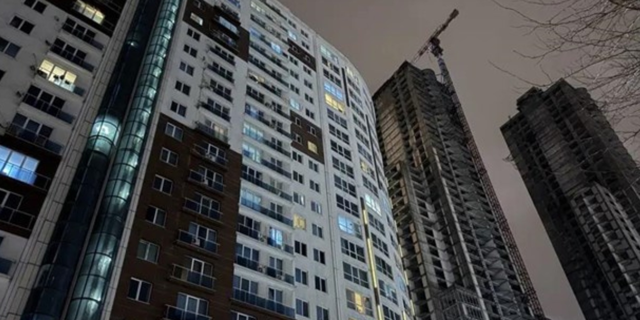 Esenyurt'ta 2 kişi silahla vurulmuş halde ölü bulundu