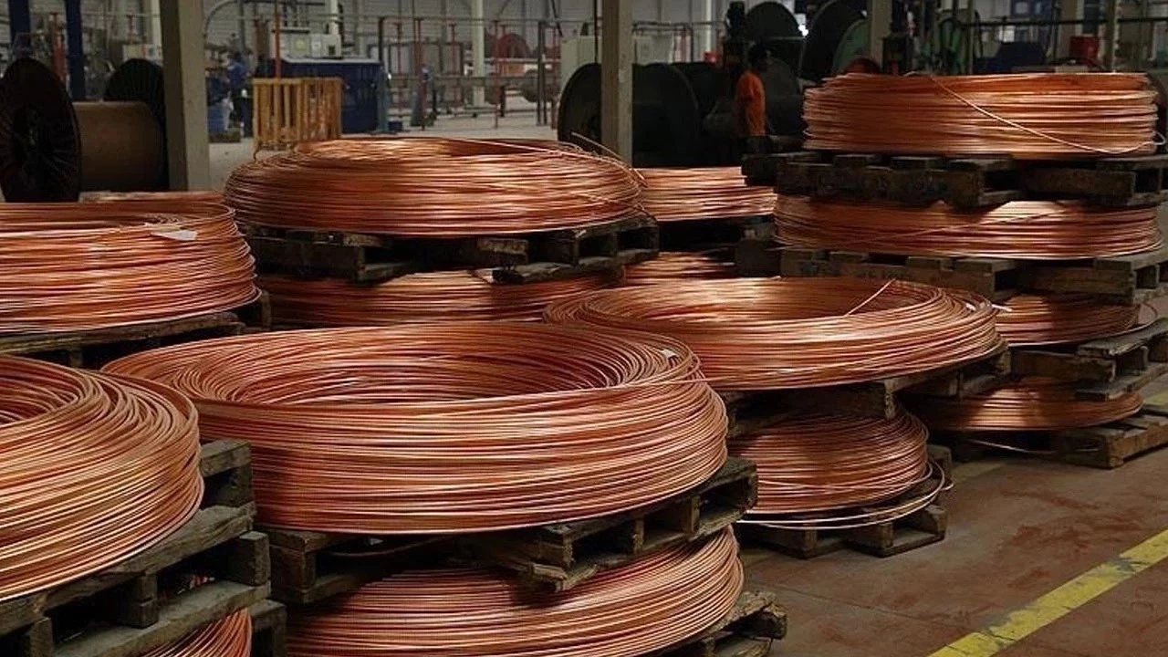 Citi Bank'dan Bakır İçin "Çifte Risk" Uyarısı: 12 Bin Doların Altı Görülebilir!