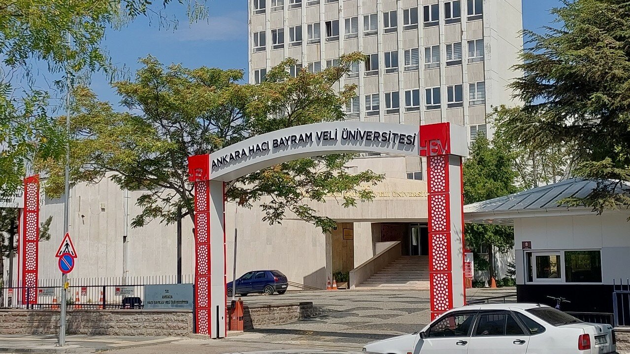 Ankara Hacı Bayram Veli Üniversitesi 25 Sözleşmeli Personel Alımı Yapacak!