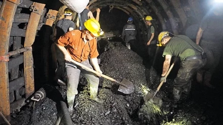 Madencilikte İşçi Alımlarına Yeni Yaş Kriteri Getirildi