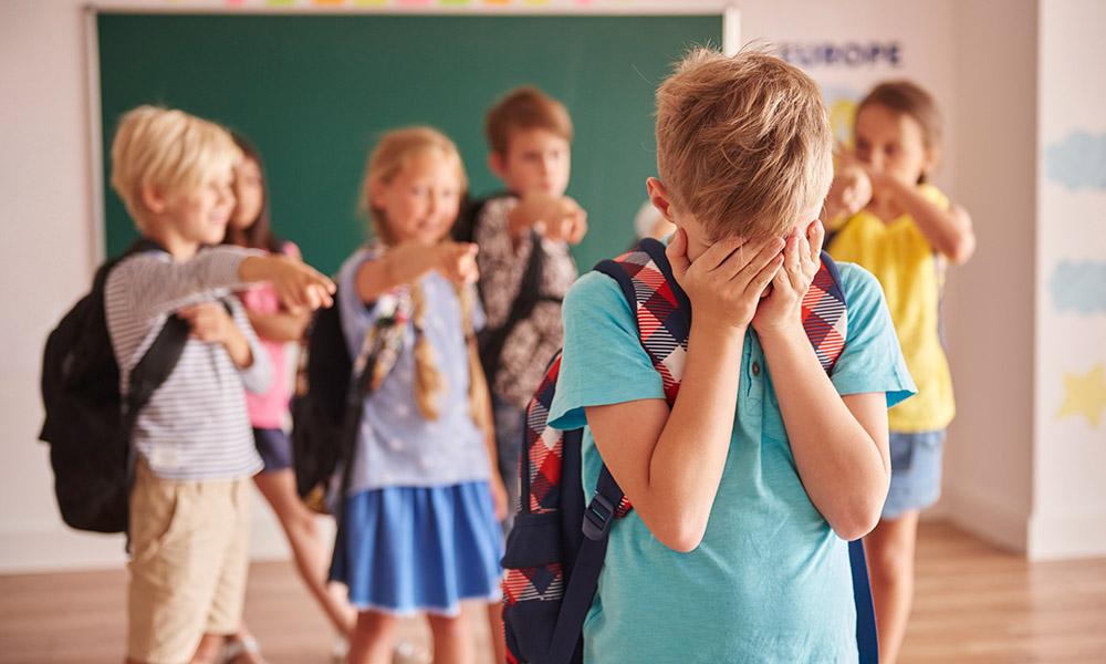 Okullarda Zorbalığa Karşı Yeni Sistem: “Alo Zorbalık” Hattı Geliyor