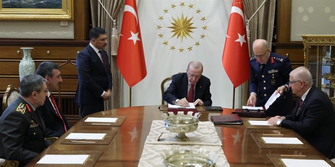 YAŞ Kararları Açıklandı: Kritik Görev Değişiklikleri Yapıldı