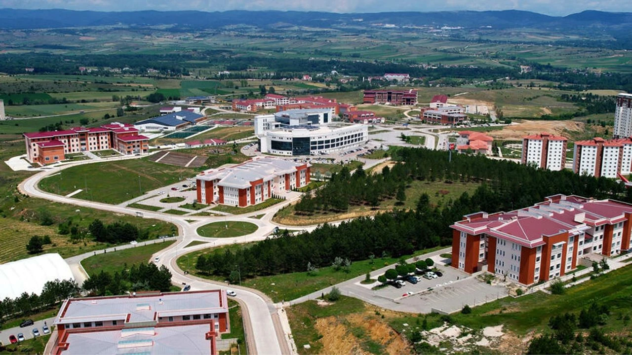 Kastamonu Üniversitesi 14 Sözleşmeli Personel Alımı Başladı