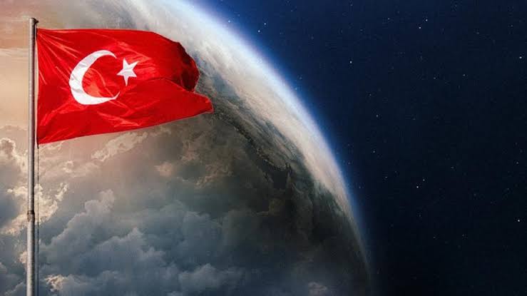 Türkiye 2027'de Ay'a Araç Gönderecek