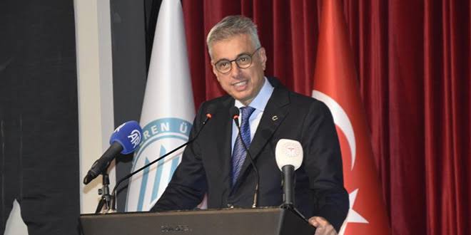 Bakan Memişoğlu Duyurdu: İzmir’e 1.800 Yataklı Yeni Şehir Hastanesi Geliyor
