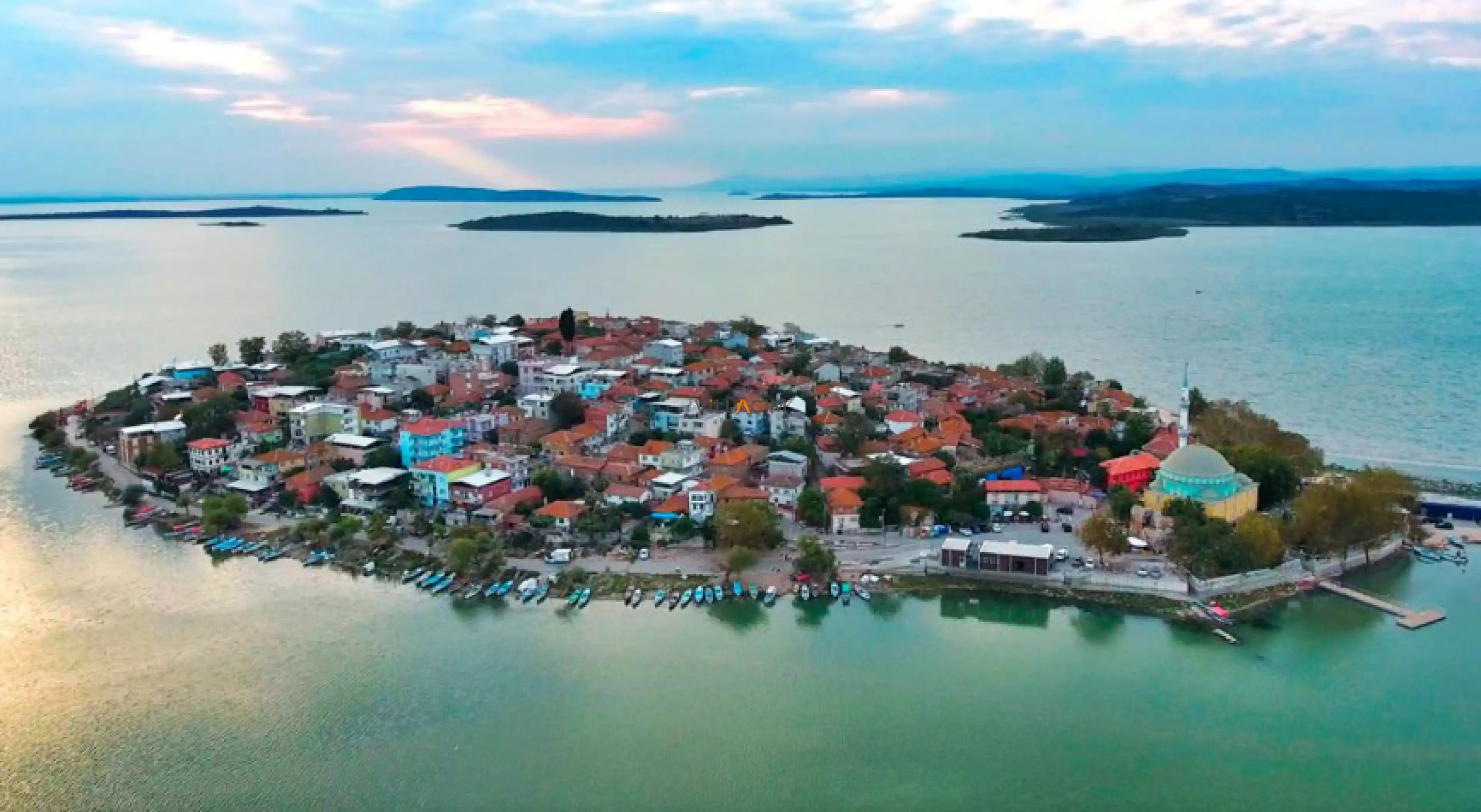 İstanbul ve Ankara’dan Turistlerin Akın Ettiği İlçe: Denizi Ve Doğasıyla Büyülüyor