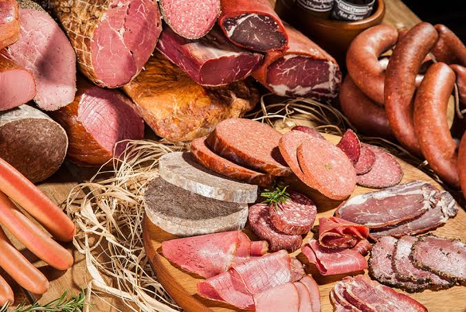 Et Ürünlerinde Yeni Dönem: Sucuk, Döner, Pastırma ve Burgerde Kurallar Değişiyor