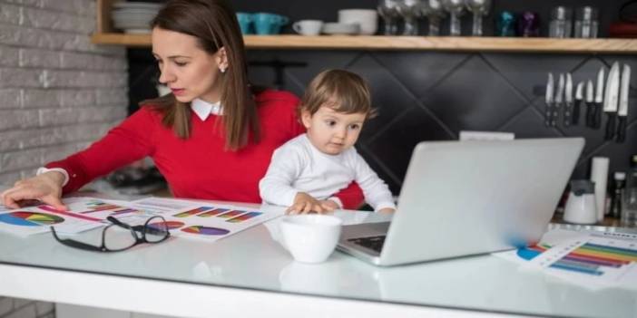 Meclisten Geçti: 25 Yaş Altı Çocuğu Olan Annelere Aylık Harçlık Ödemesi Yapılacak!