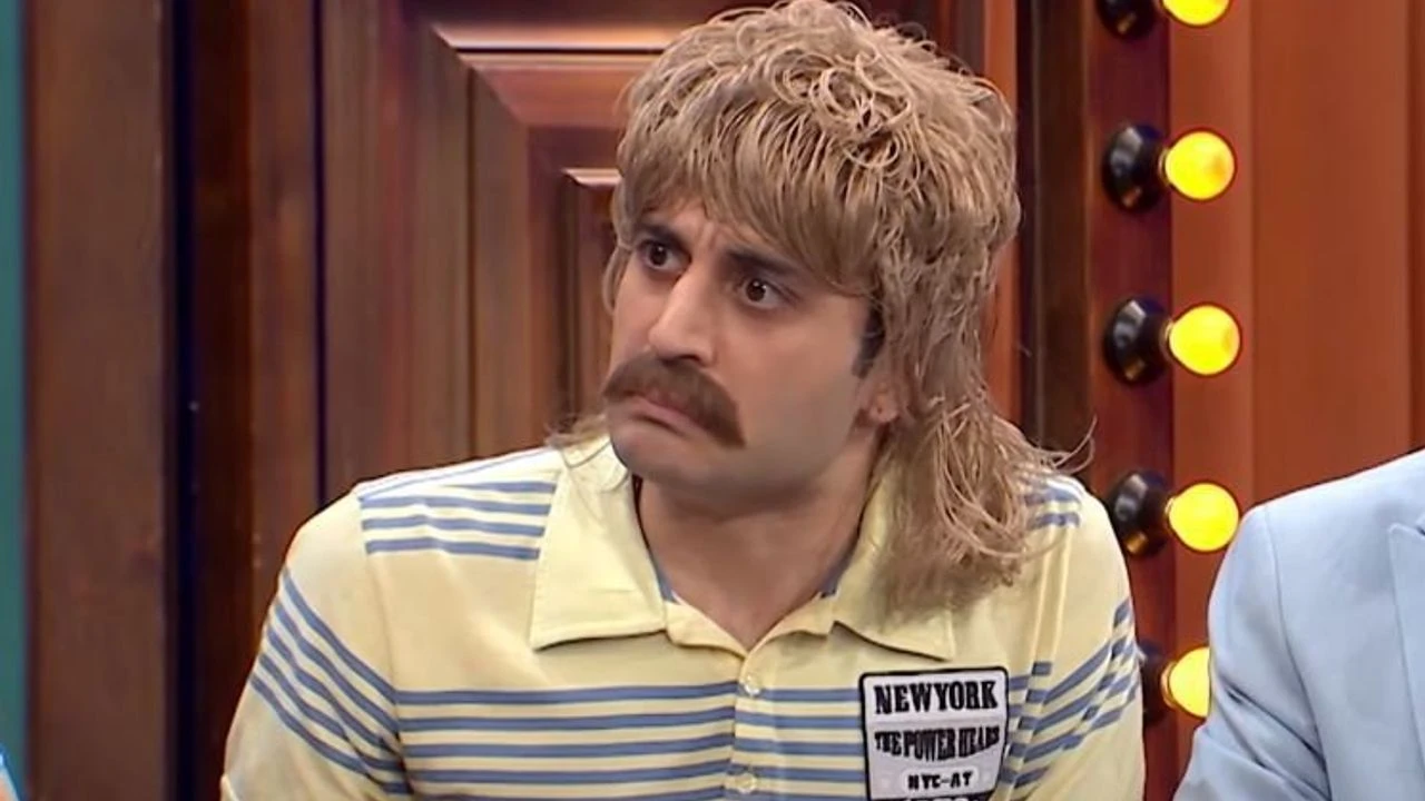 123guldur-guldur-ozan-kimdir-guldur-guldur-show.webp